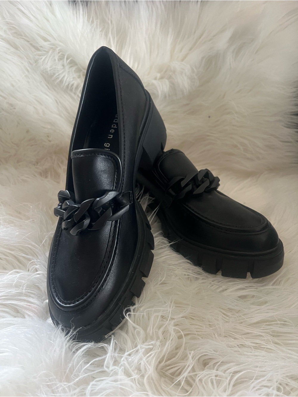 Madden Girl Black Chunky Chain Lug Sole Loafers